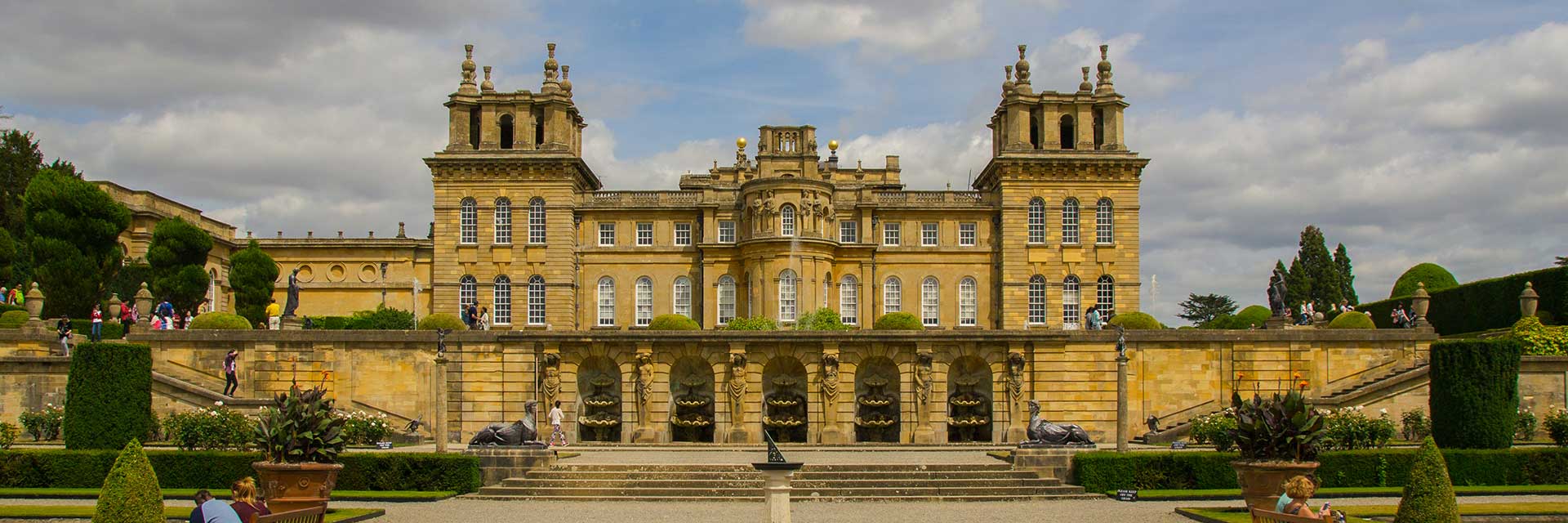 A Festive Tour of the Cotswolds & Chilterns Stately Homes